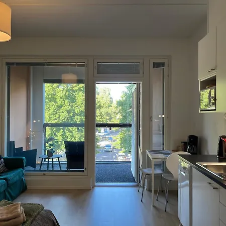 Peaceful Near & Nature, Wifi, Balcony * Helsingfors